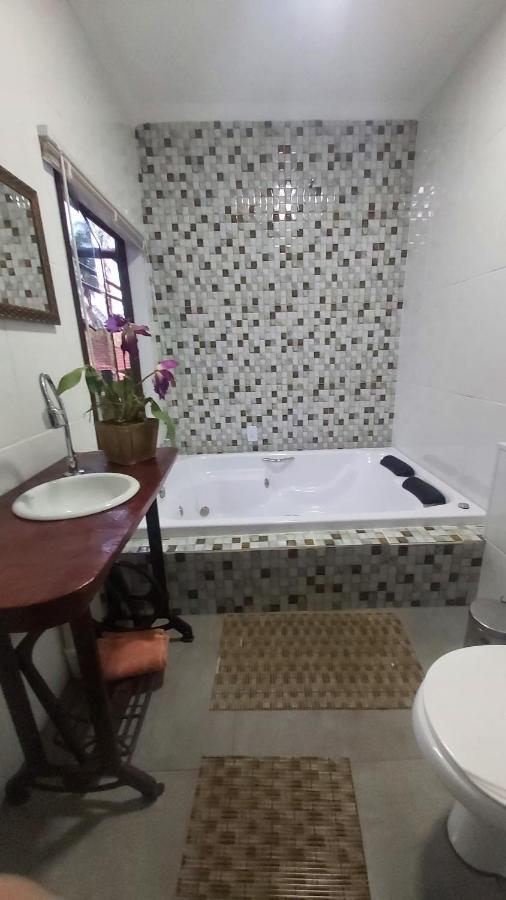 Chalé pavão azul Hotel Cunha Esterno foto
